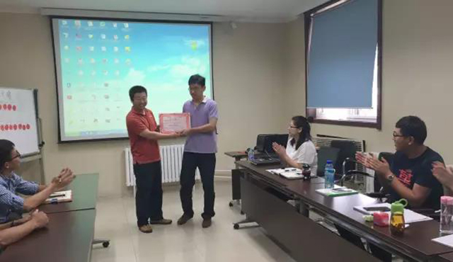 Formación de novos empregados do terceiro trimestre do campamento de Chengdong (2)
